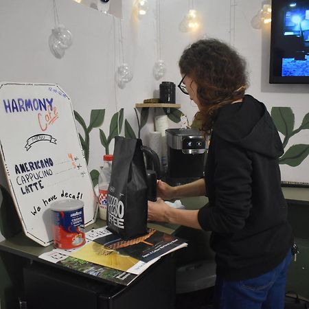 Harmony Backpackers Hostel Batum Dış mekan fotoğraf