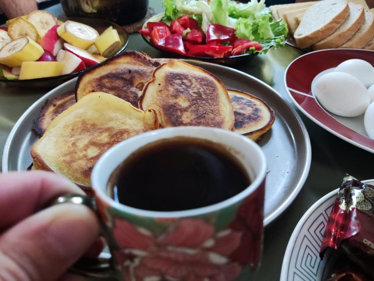 Harmony Backpackers Hostel Batum Oda fotoğraf
